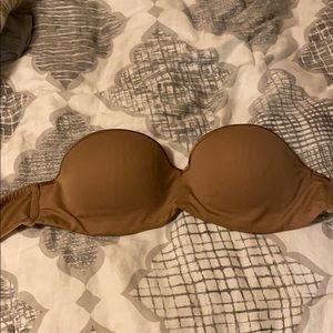 Brown strapless bra